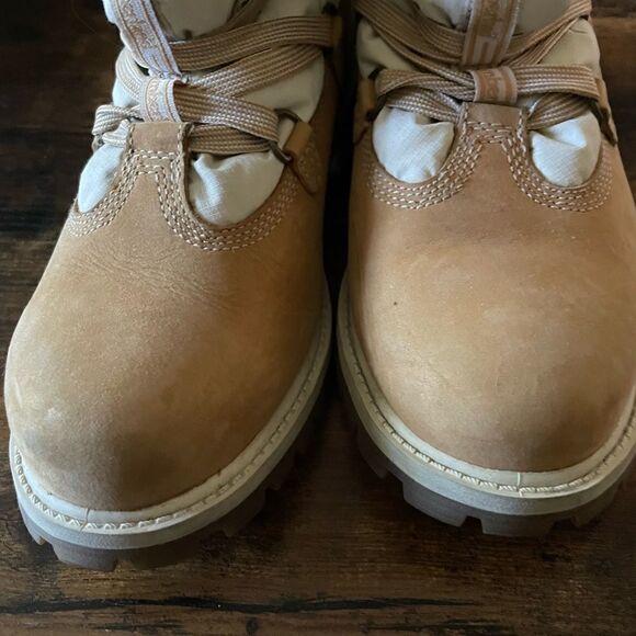Timberland 16in Quilted Moon Boot Wheat/Ivory  Junior size 5.5, w 7.5 - Picture 2 of 8